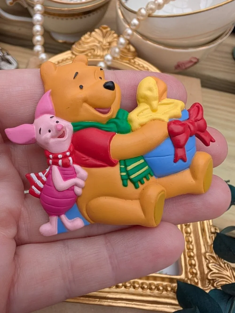 Vintage Disney's Winnie the Pooh & Piglet Brooch - Picture 2 of 3